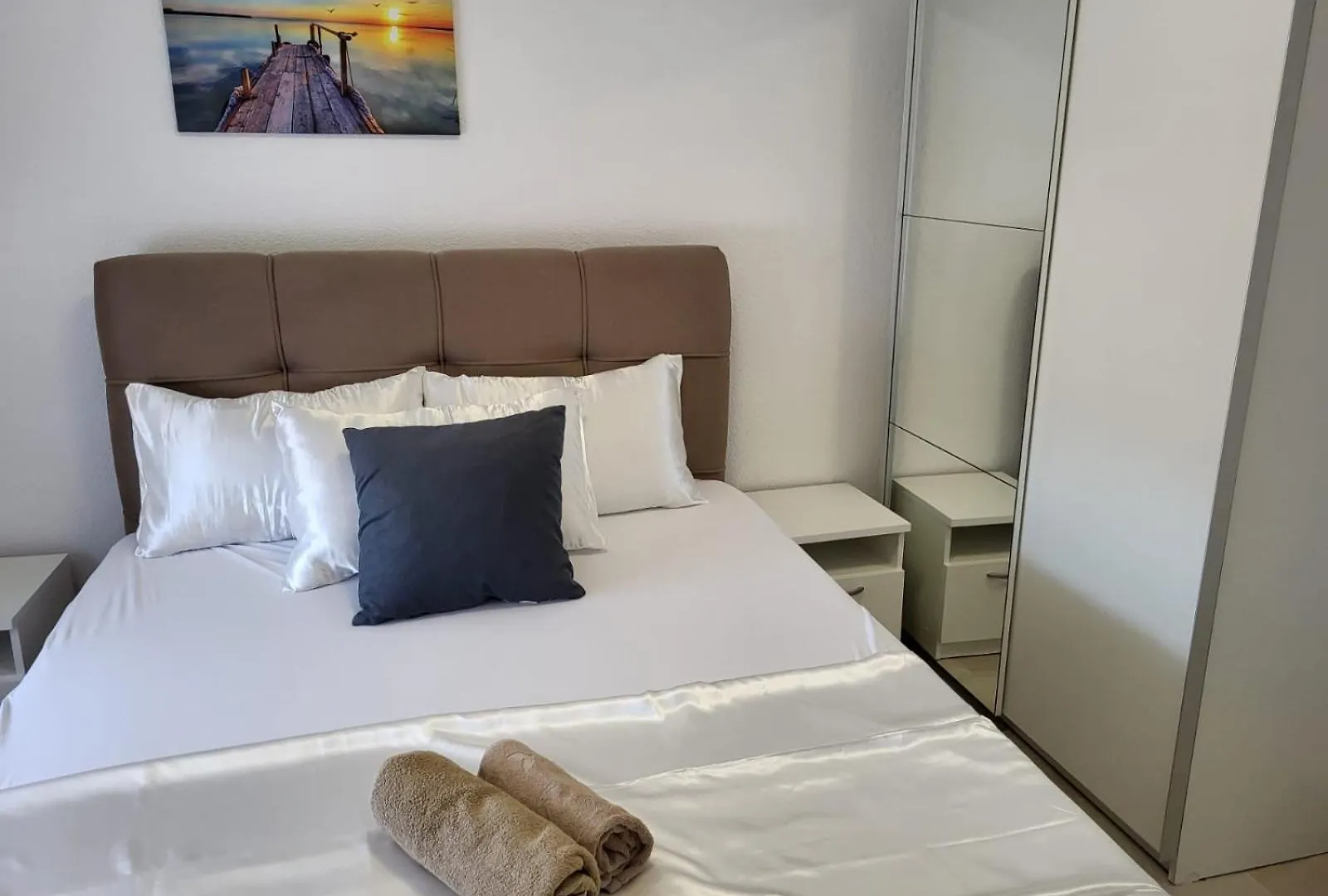 Apartmani Vir